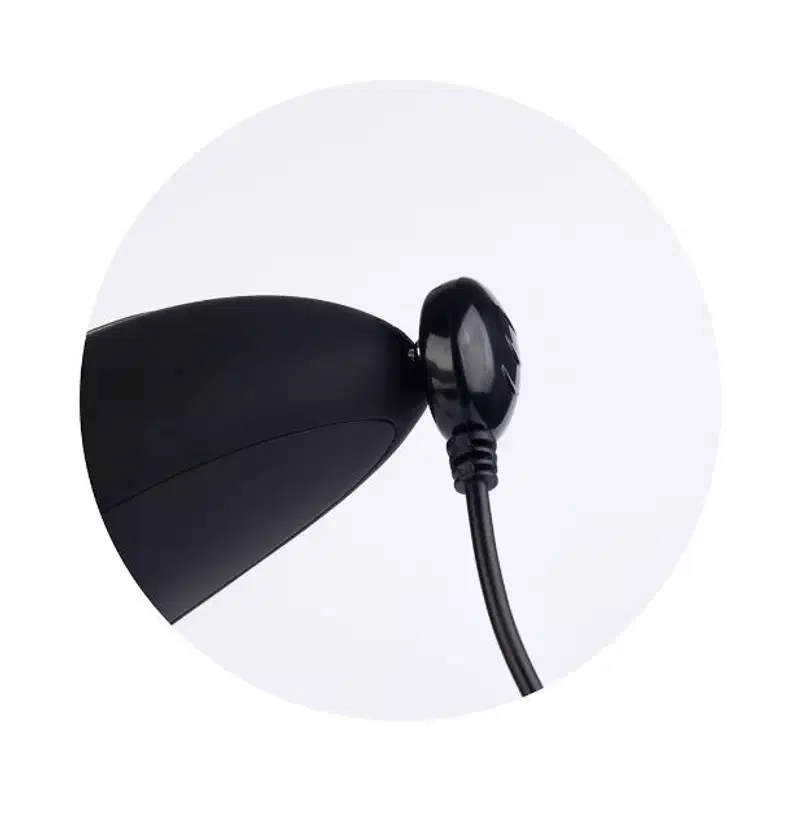Detalhe do plug carregador do Estimulador de Clitóris Recarregável Dona Suck