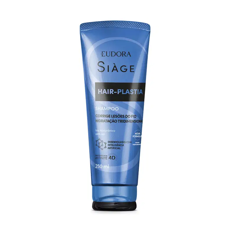 Frasco de shampoo da linha Siàge da Eudora, com embalagem azul e rótulo destacando "Hair-plastia", indicando tratamento para cabelos. O produto promete corrigir lesões do fio e hidratação tridimensional.
