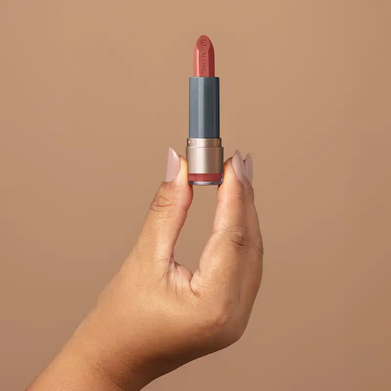 Batom Hidratante Rosa Nude Veludo SOUL Kiss Me 3,7g