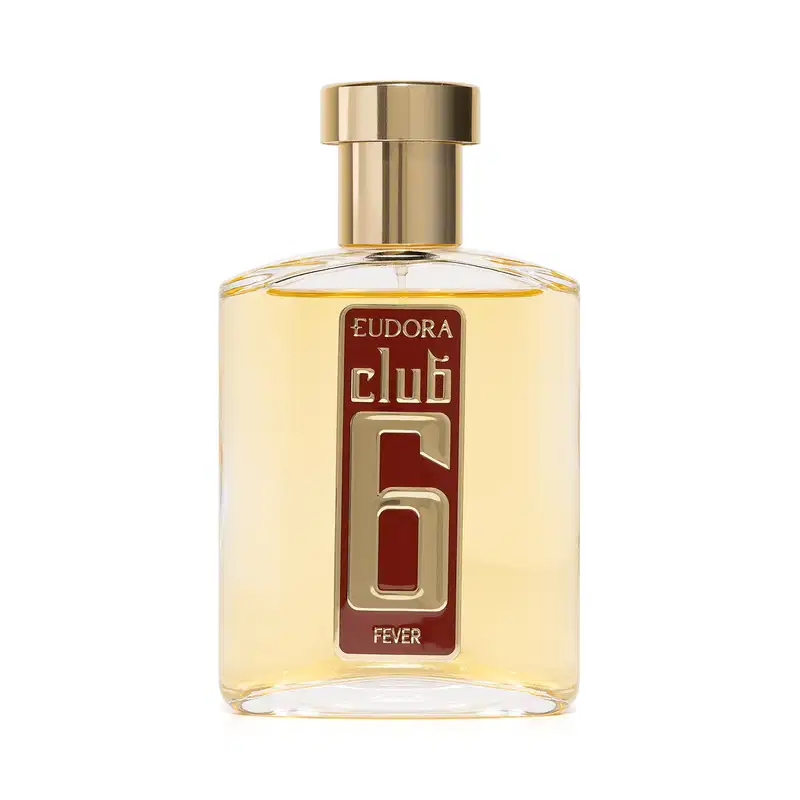 Frasco Fever da linha Club 6. O frasco é de vidro transparente com um líquido amarelo claro e possui uma tampa dourada cilíndrica. O rótulo, centralizado na vertical, apresenta o nome Eudora Club 6 Fever em fundo vermelho e letras douradas.