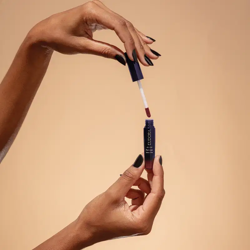 Batom Líquido Marrom Nude Icônico Eudora Make Forever Matte Tint 4ml