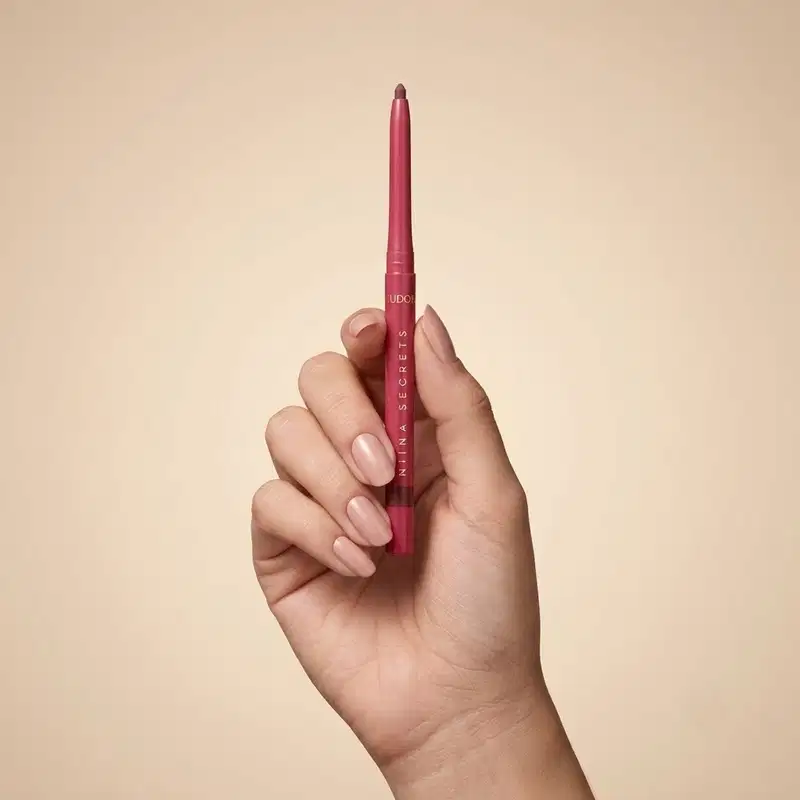 Lapiseira Labial Niina Secrets Soft Petals Castanho Encantado 1,2g