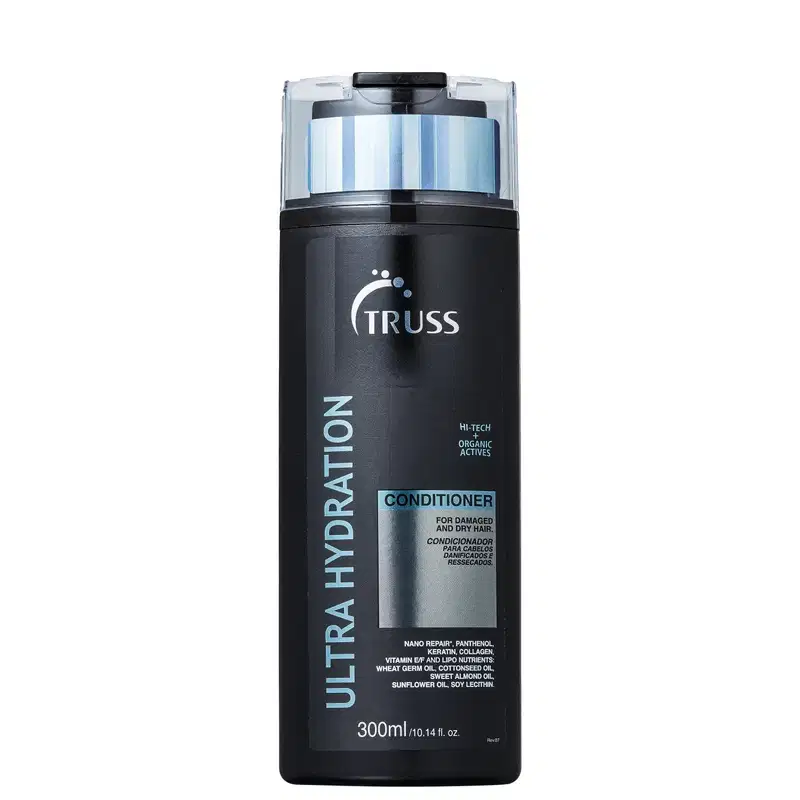 Condicionador TRUSS Ultra Hydration para cabelos danificados e secos. Embalagem plástica preta com detalhes transparentes. Rótulo preto com texto branco listando os ingredientes orgânicos e ativos de alta tecnologia.