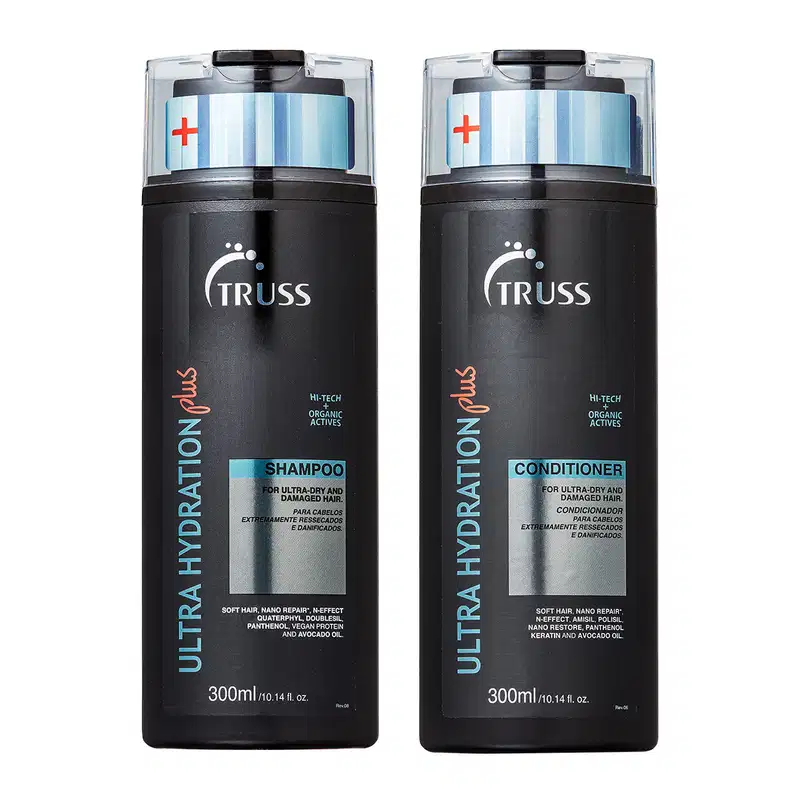 A imagem mostra o frasco do shampoo e do condicionador. São retangulares pretos com detalhes em vermelho, azul e prata.