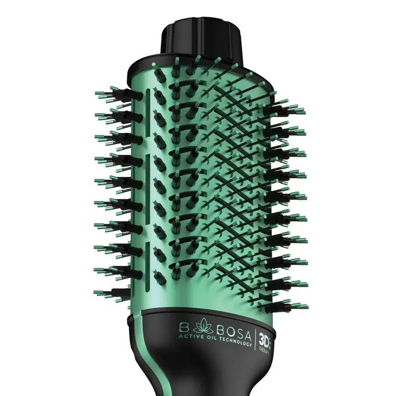 Imagem da escova de cabelo elétrica da marca GA.MA Italy, com foco nas cerdas.