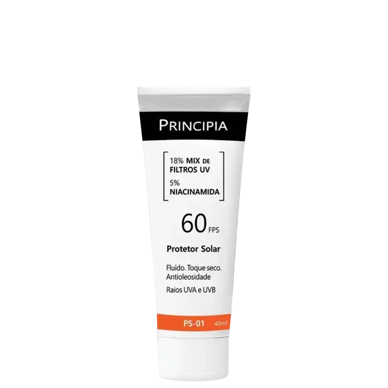 Tubo de protetor solar da marca Principia, com FPS 60, contendo 18% de filtros UV e 5% de niacinamida. O produto apresenta embalagem branca e preta.