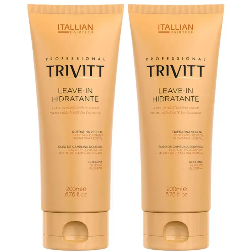 Dois frascos de creme hidratante leave-in da marca Itallian Hairtech Professional Trivitt. Os frascos são de plástico rígido na cor bege claro. Possuem formato cilíndrico com tampa na mesma cor.