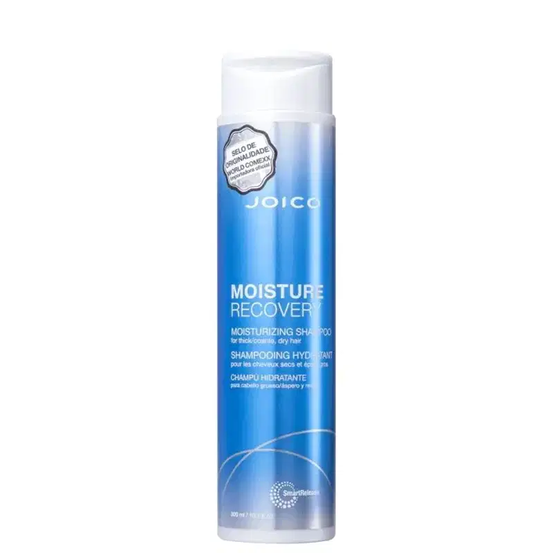 A imagem mostra o shampoo em embalagem plástica cilíndrica azul e branca.