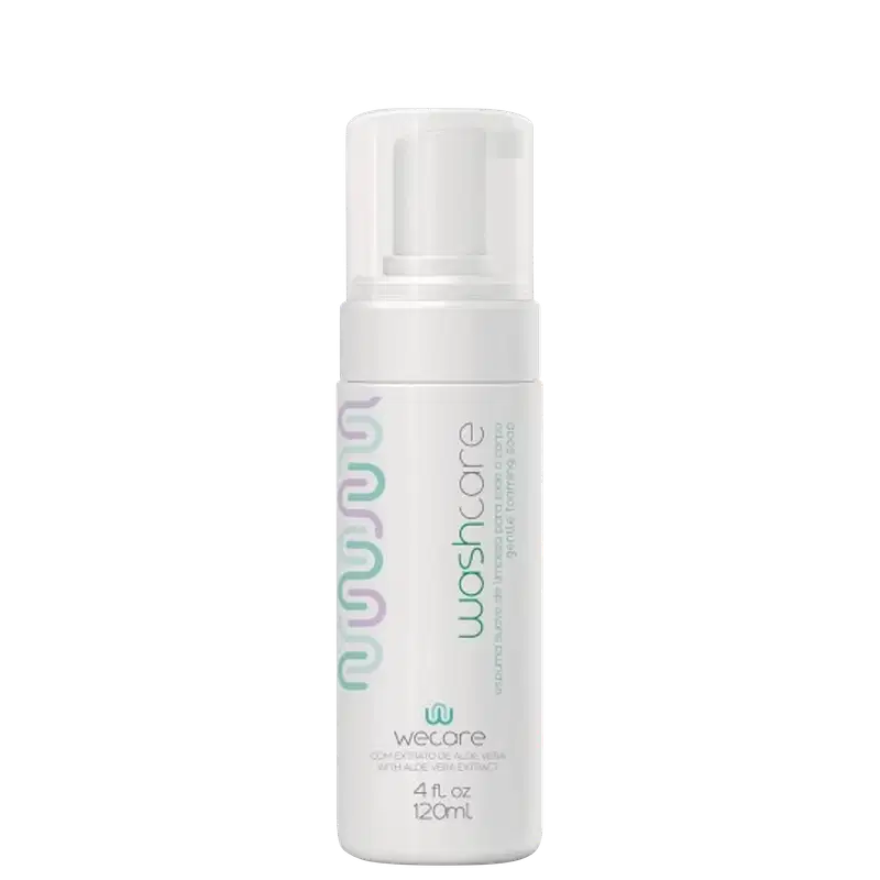 Embalagem em frasco plástico branco, tampa pump. Rótulo com o nome do produto em letras verdes e brancas. Informações adicionais no rótulo incluem "120ml" e "com extrato de Aloe Vera".