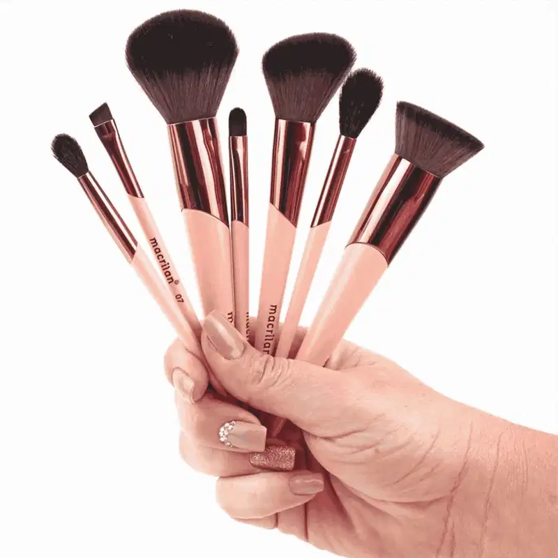 Kit ED200 com 7 pincéis e 2 esponjas Inspirado em Você Macrilan