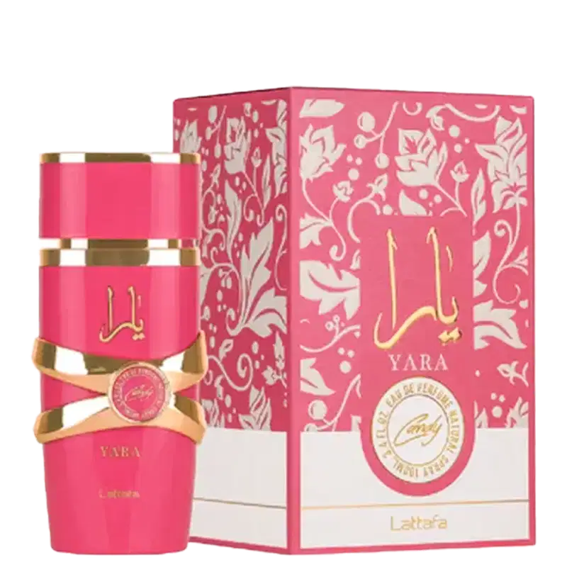 Frasco de perfume rosa da marca Lattafa Perfumes, com detalhes dourados na embalagem e rótulo com o nome "Yara". A caixa apresenta um padrão floral em tons de rosa.