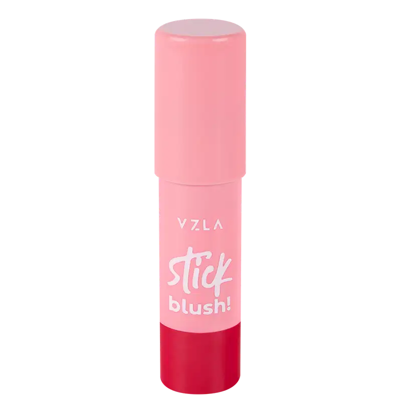 Stick blush da marca Vzla. Embalagem cilíndrica de plástico em duas cores - rosa claro na parte superior e vermelho na parte inferior. Rótulo branco com o texto "Stick blush!" impresso na parte rosa superior.