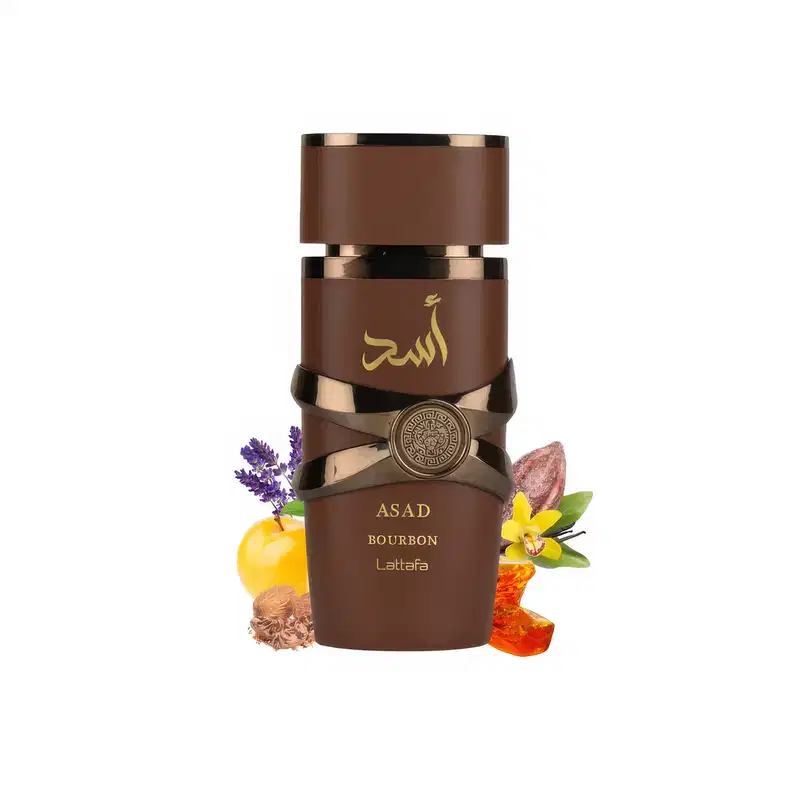 Embalagem de perfume da marca Lattafa Perfumes, com design elegante e sofisticado, em tons de marrom e dourado, rodeada por elementos florais e naturais, sugerindo um ambiente luxuoso e refinado.
