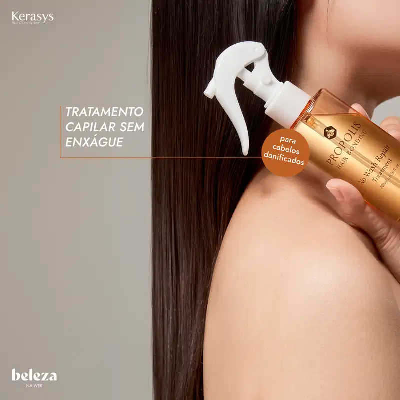 Frasco de tratamento capilar em spray da marca Kerasys com texto "Tratamento capilar sem enxágue".