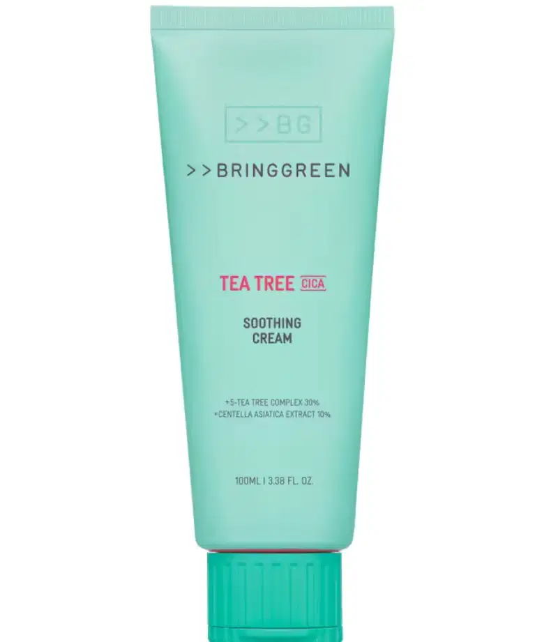 Tubo de creme hidratante da marca Bringgreen, com embalagem verde-menta e rótulo destacando os ingredientes "Tea Tree Cica" e "Soothing Cream". O produto contém 100ml.