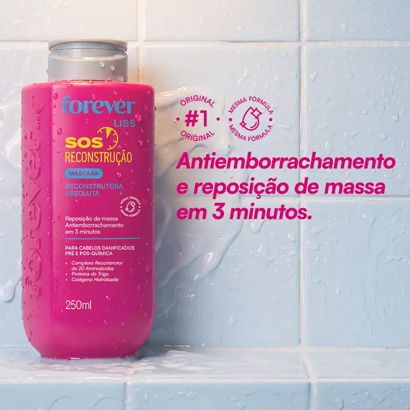 Frasco rosa da marca Forever Liss contendo máscara capilar SOS Reconstrução, com informações sobre antiemborrachamento e reposição de massa em 3 minutos, para cabelos danificados pré e pós-química.