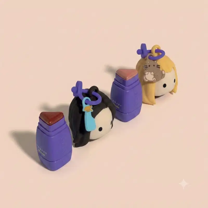 Combo Friends Berêstick 3 em 1: Vermelho Mônica 4g + Rosa Pêssego Phoebe 4g
