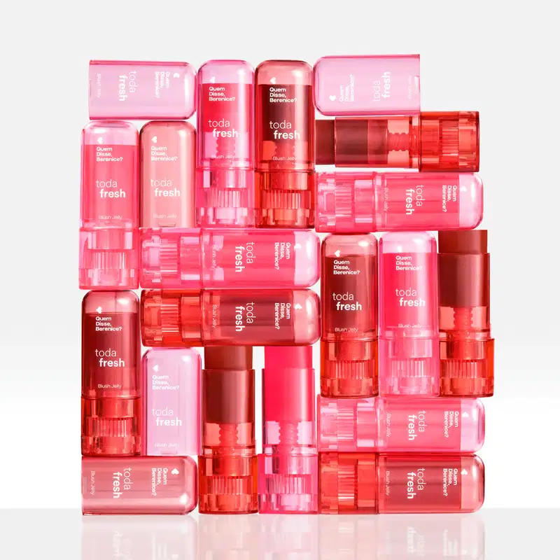 Diversas embalagens do blush jelly Toda Fresh Quem Disse, Berenice? empilhados.