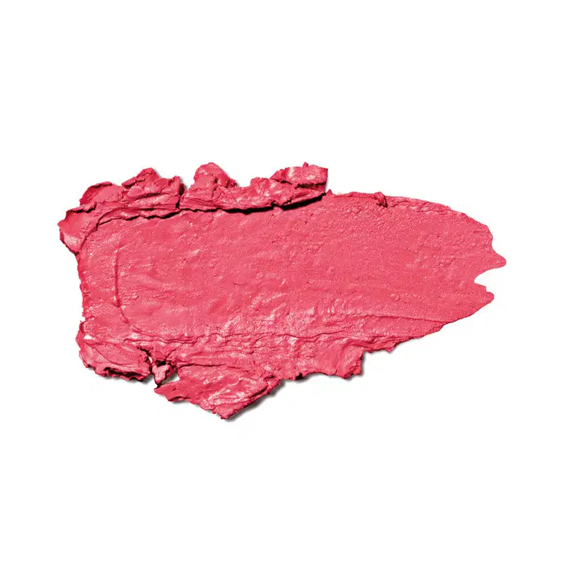 A textura deste produto de beleza é uma massa cremosa e brilhante de cor rosa intensa, com uma aparência suave e aveludada, indicando uma consistência macia e sedosa.