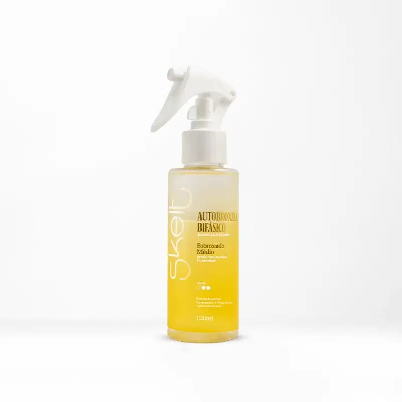 Frasco de spray branco com rótulo amarelo contendo "Autobronzeador Bifásico" da marca Skelt, com a descrição "Bronzeado Médio" em destaque.