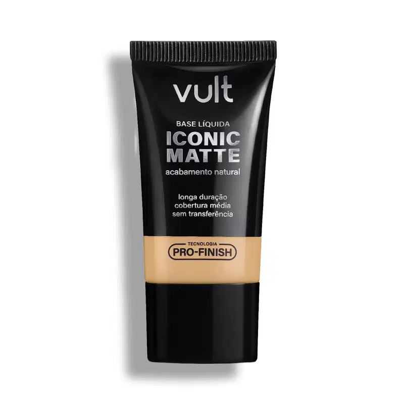 Tubo preto da marca Vult contendo base líquida "Iconic Matte" com acabamento natural, cobertura média e longa duração, com tecnologia "Pro-Finish" destacada no rótulo.