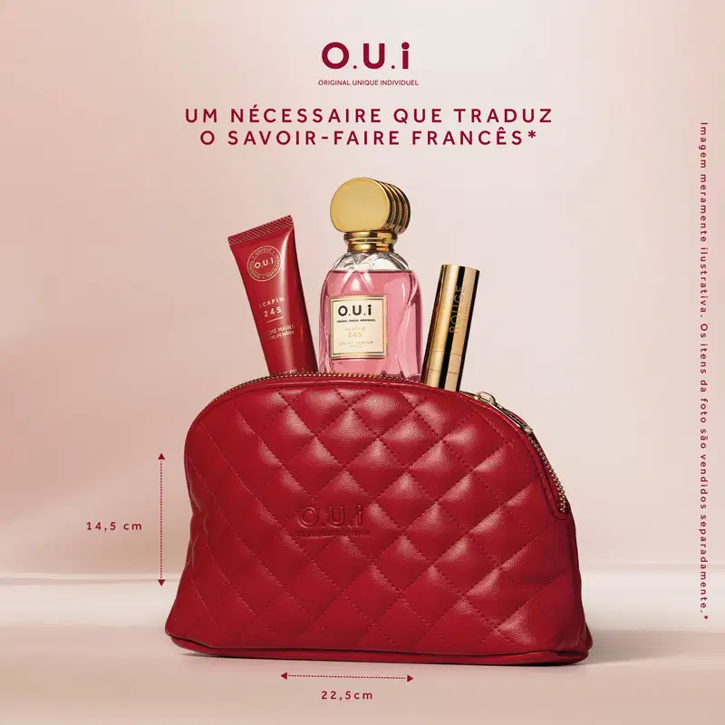 Card de produto com a imagem do necessaire ao centro, as medidas de 14,5cm de altura e 22,5 cm de largura com o texto na parte superior do card: Um nécessaire que traduz o savoir-faire francês*