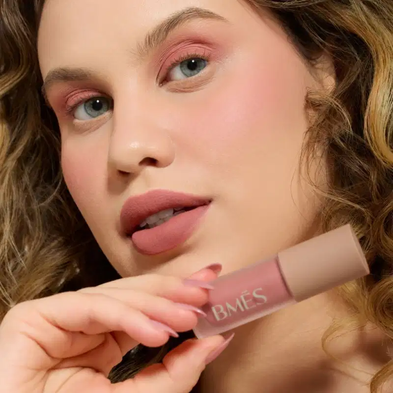 Be Peach Blush BMÉS - Blush, Batom e Sombra Cor:Figo