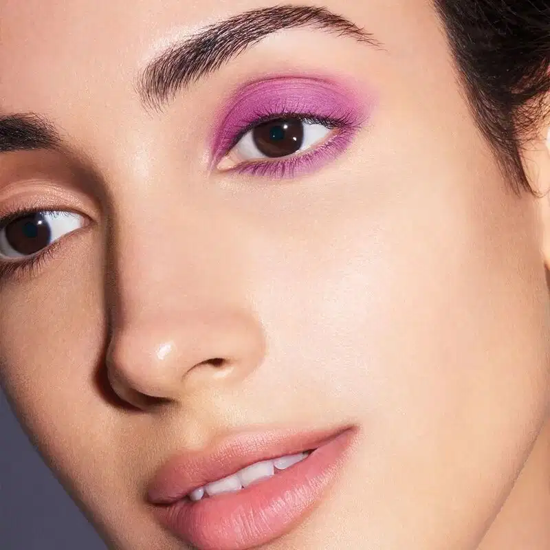Shiseido Kajal InkArtist 02 Lilac Lotus - Lápis de Olho 0,8g