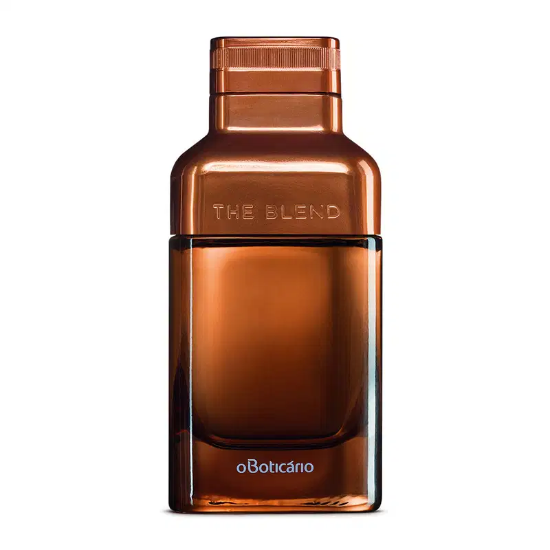 Vidro em tom de marrom fosco com detalhes em marrom metalizado e letras azuis contendo 100ml de Eau de Parfum The Blend.
