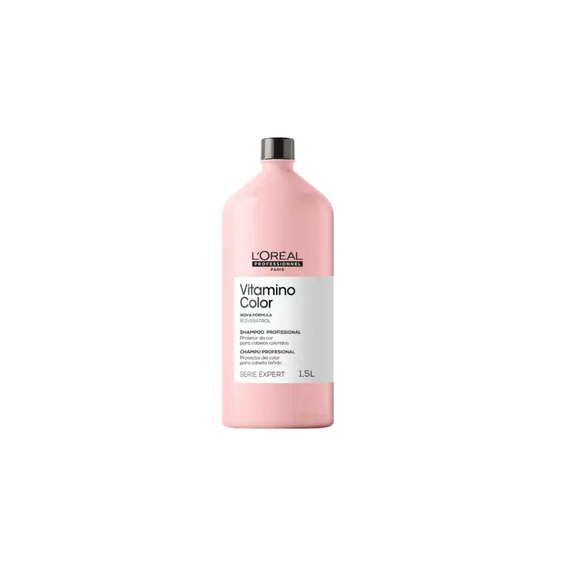 O frasco rosa da L'Oréal Professionnel contém o shampoo Vitamino Color, que protege a cor dos cabelos coloridos. O rótulo destaca a fórmula com resveratrol e a série Expert, indicando tratar-se de um produto profissional para salões de beleza.