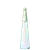 Frasco de item de perfumaria em formato cônico, com tampa arredondada, em vidro transparente com tonalidade esverdeada, exibindo rótulo com texto "EAU ESSENTIELLE L'EAU D'ISSEY".