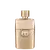 Frasco de perfume Gucci Guilty pour femme, com design elegante em tons dourados e rosados, destacando o logotipo da marca em relevo. Embalagem sofisticada e minimalista, refletindo a essência da fragrância feminina da Gucci.